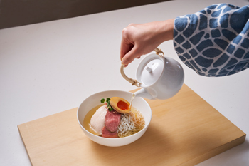 ​レストラン＆バー「plough」