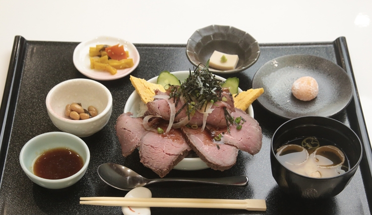 レストラン四季菜