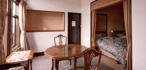 1日1組限定、国登録有形文化財の「らんの間」