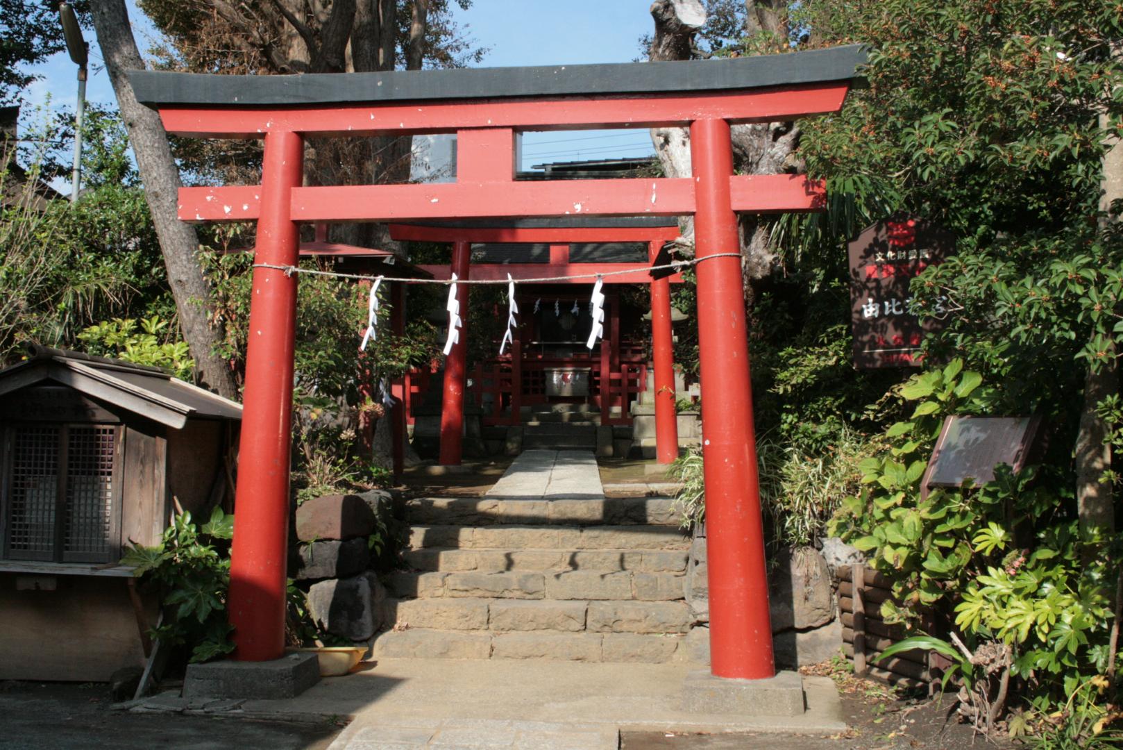 由比若宮（元八幡）